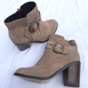 soel socity buckle ankle boots